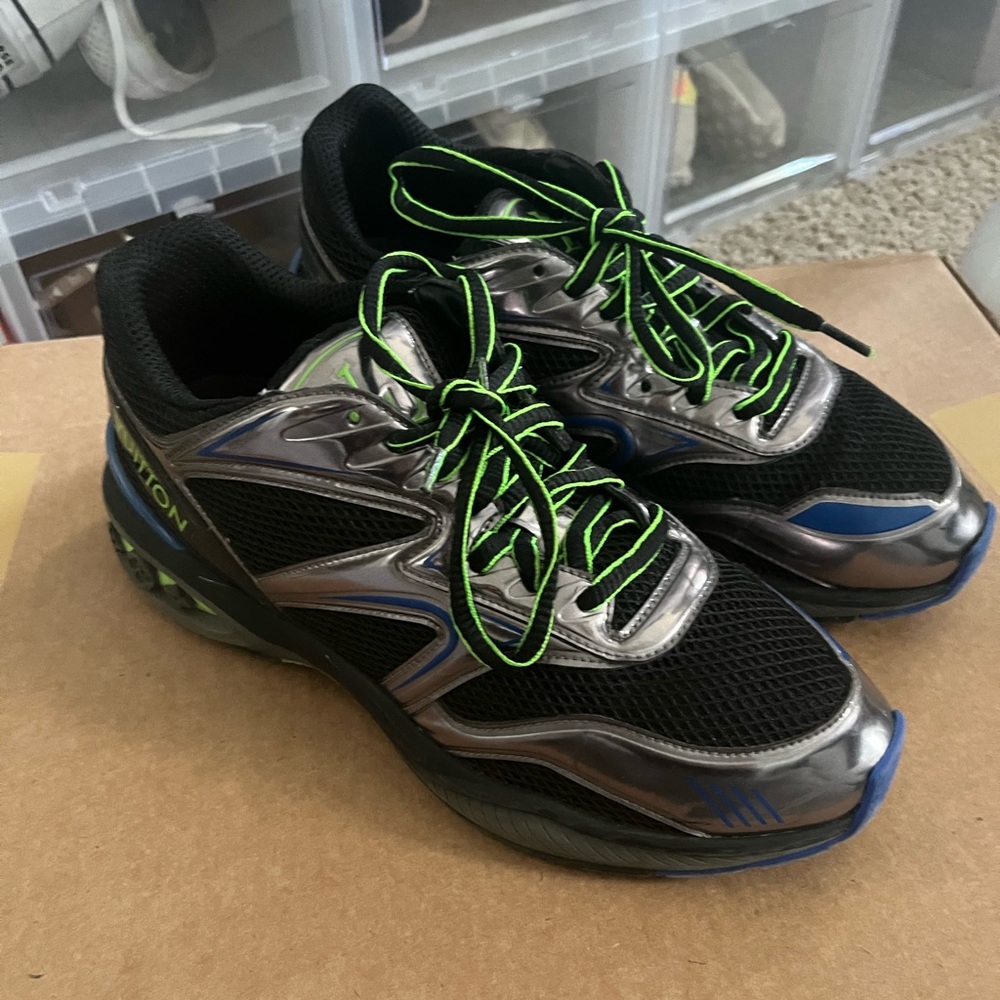 Mens designer sneaker